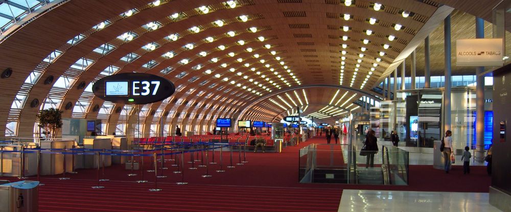 What Terminal is United Airlines at CDG?