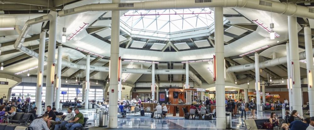 What Terminal is United Airlines at MSY?